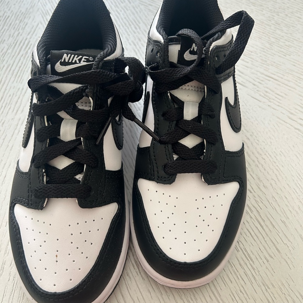 Nike Kids Black and White Sneakers